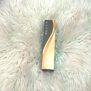 Brand New Ultimate Coverage Foundation Color Buttercup